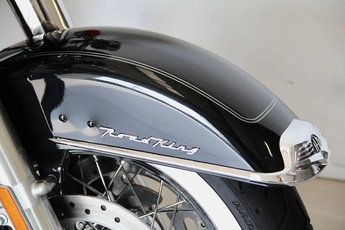 Harley-Davidson 103 Road King Classic (2011 - 13) - FLHRC (5)