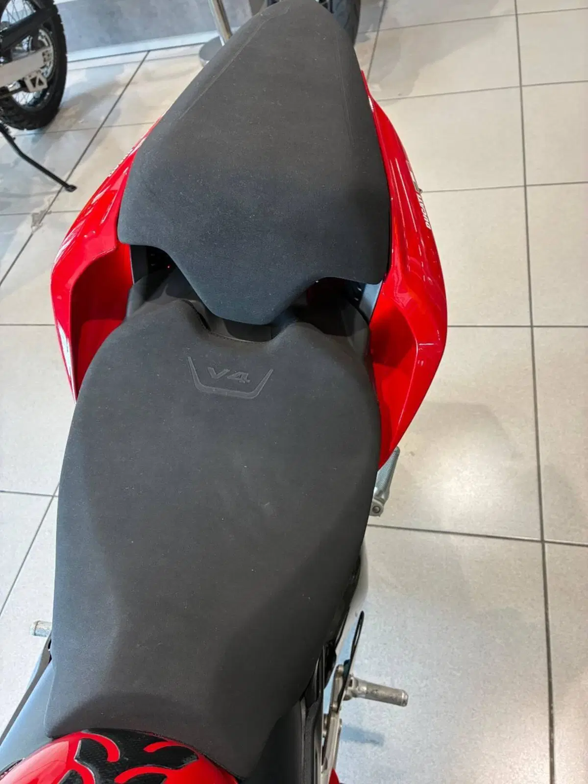 Ducati Panigale V4 1100 (2021) (9)