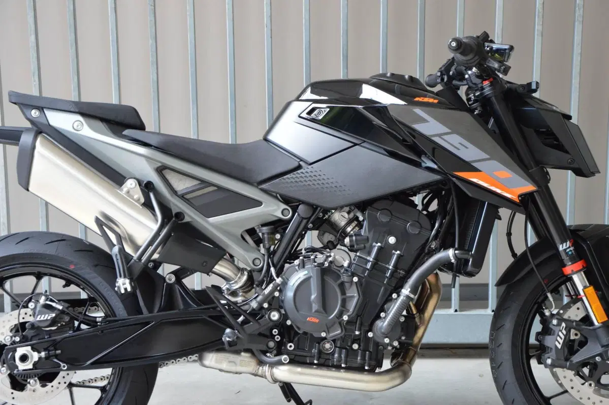 KTM 790 Duke (2027) (4)