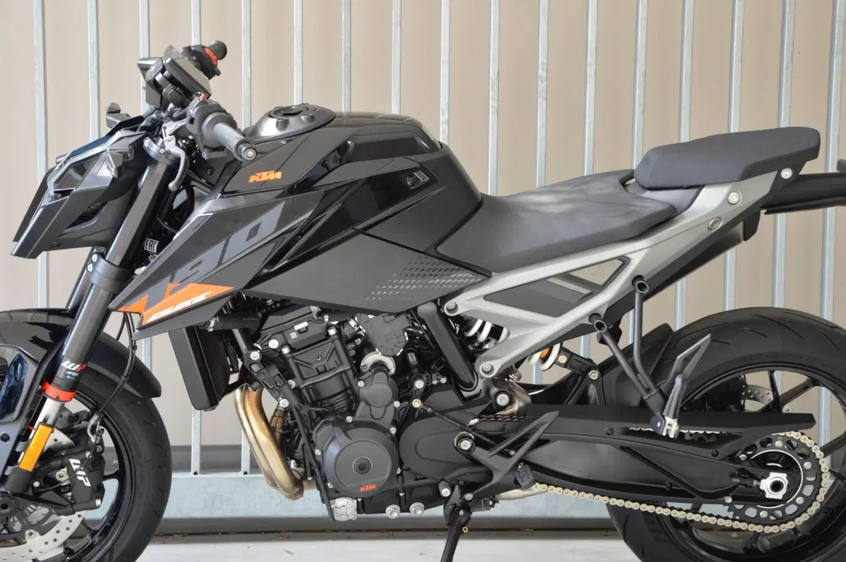 KTM 790 Duke (2027) (8)