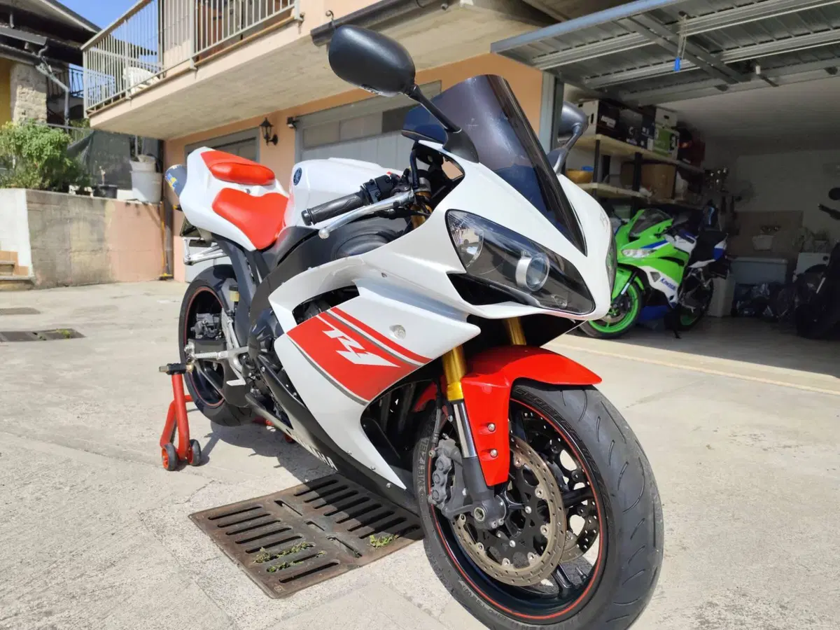 Yamaha YZF R1 (2007 - 08)