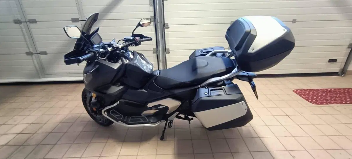 Honda X-ADV 750 DCT Travel (2021 - 24) (3)