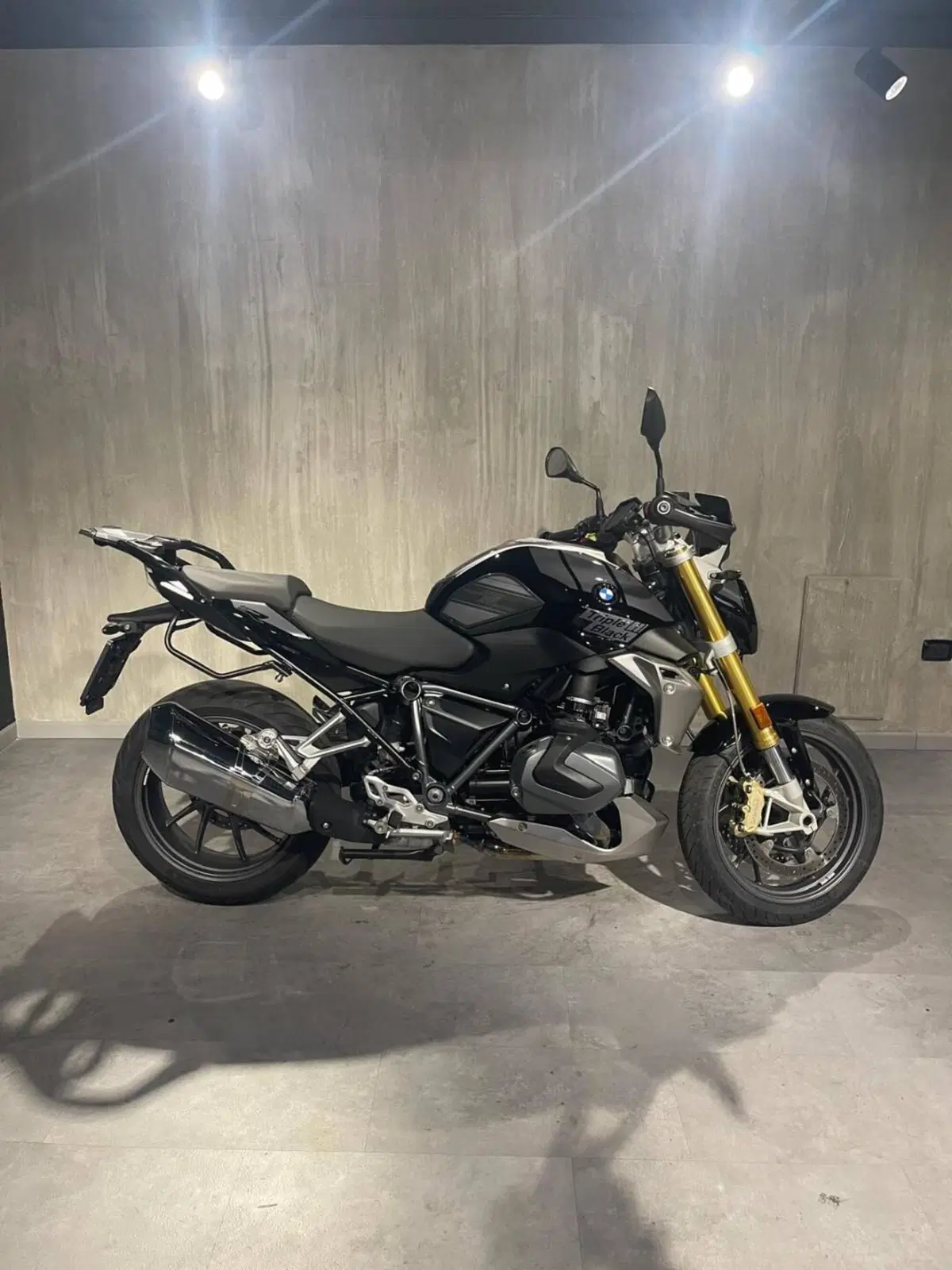 Bmw R 1250 R (2021 - 25) (2)