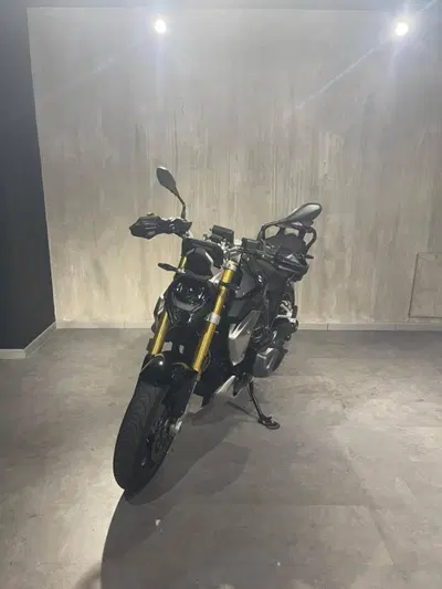Bmw R 1250 R (2021 - 25) usata