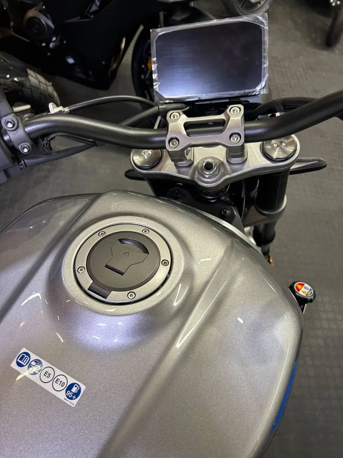 Honda CB 1000 F (2026) (5)