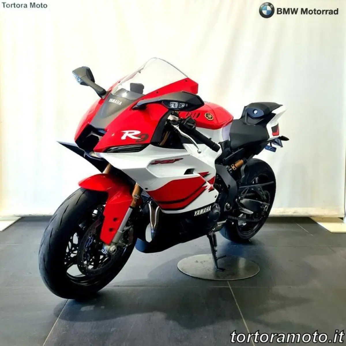 Yamaha YZF R9 70th (2026) (4)