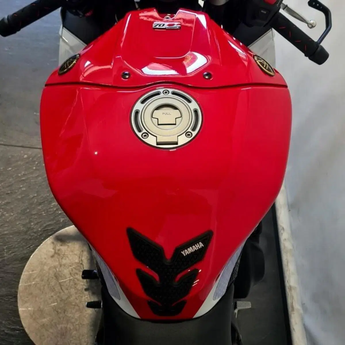 Yamaha YZF R9 70th (2026) (7)