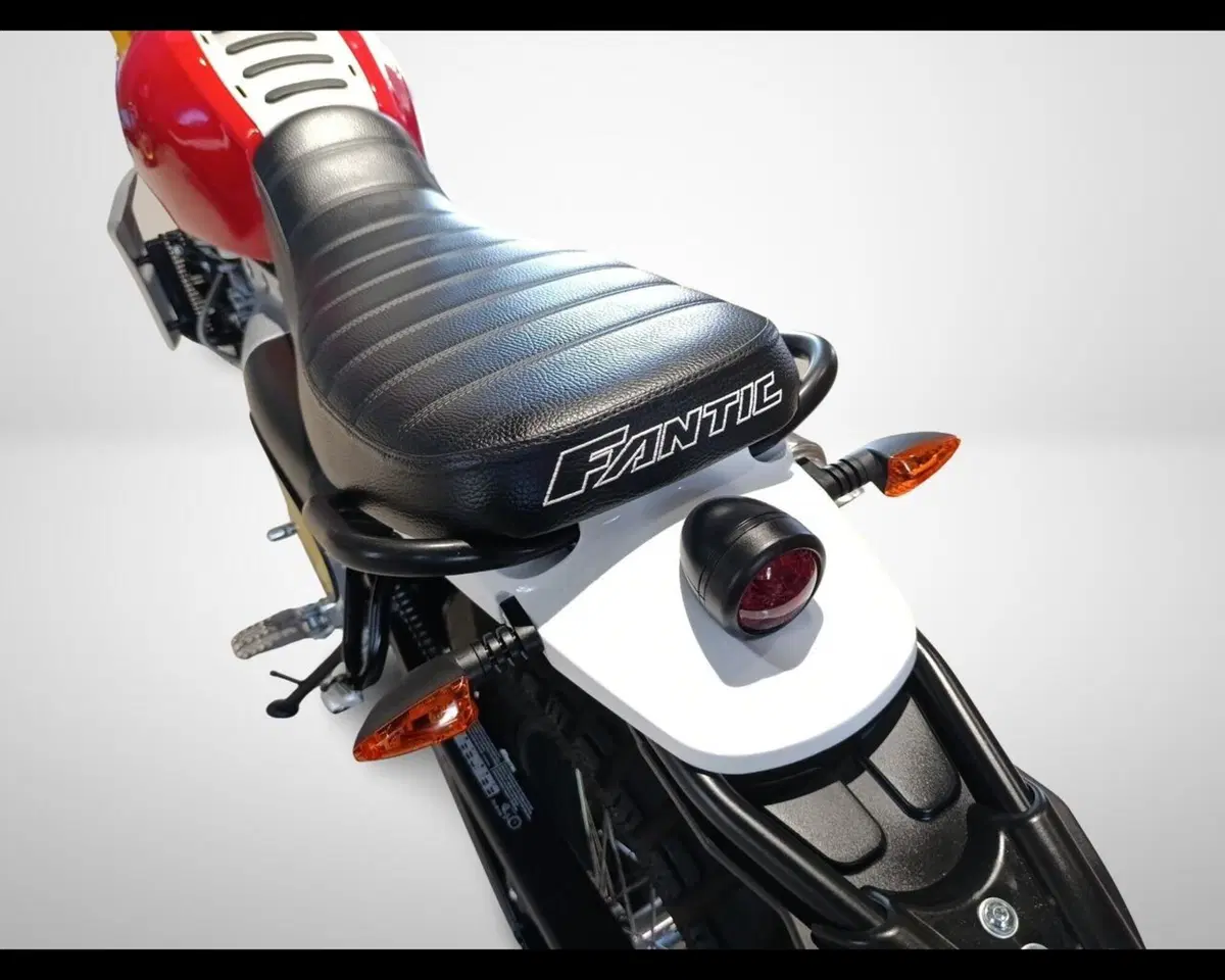 Fantic Motor Caballero 125 Scrambler (2024) (14)
