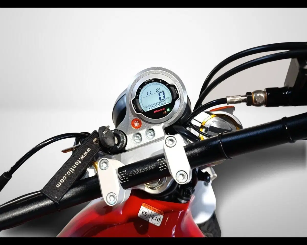 Fantic Motor Caballero 125 Scrambler (2024) (9)