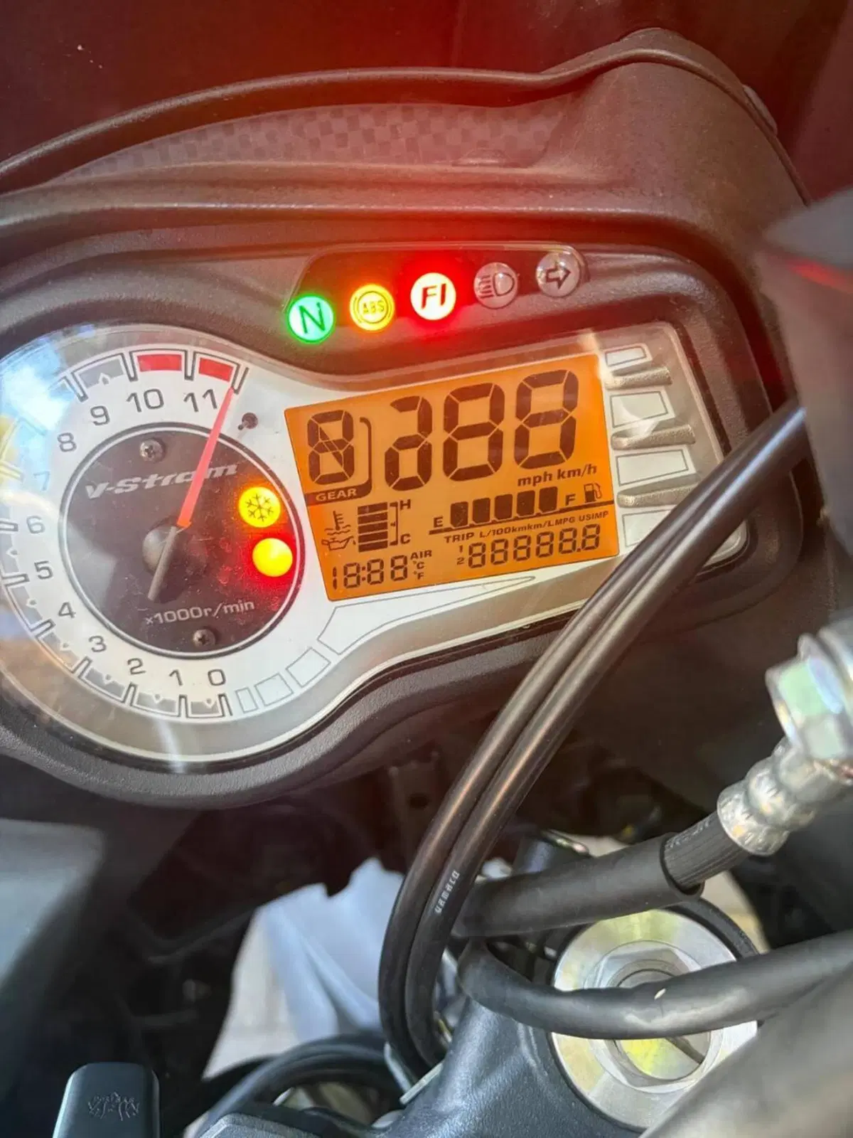 Suzuki V-Strom 650 ABS (2011 - 17) (3)