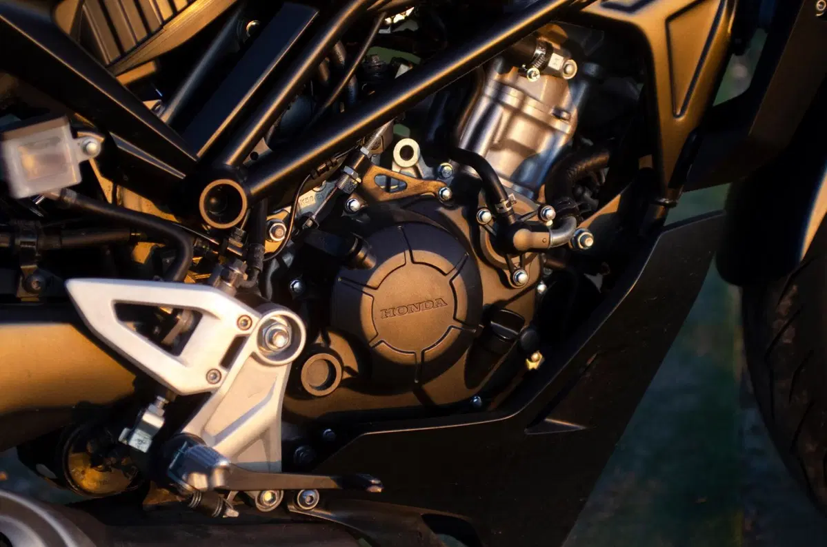 Honda CB 125 R (2021 - 23) (3)
