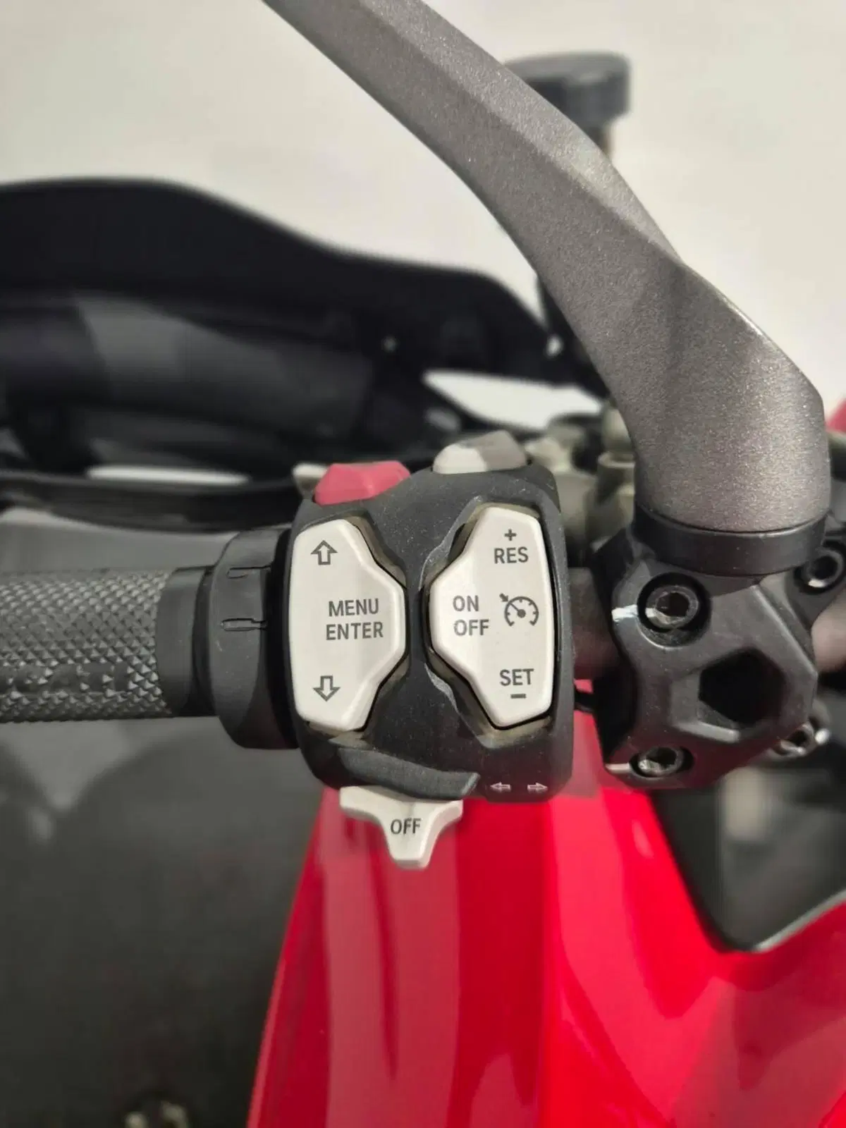 Ducati Multistrada 1200 Enduro (2016 - 18) (16)