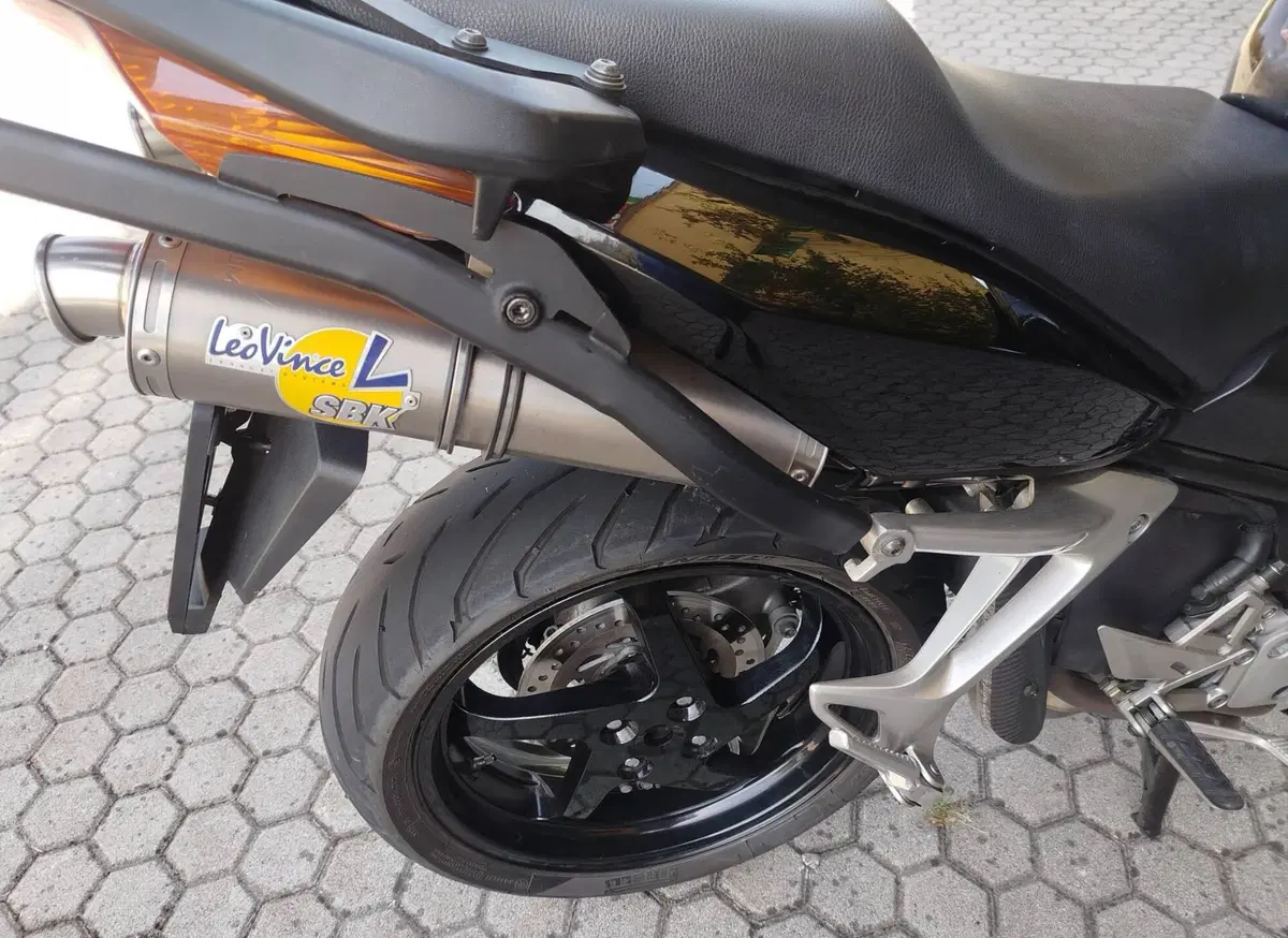 Honda VFR 800 (2002 - 05) (15)