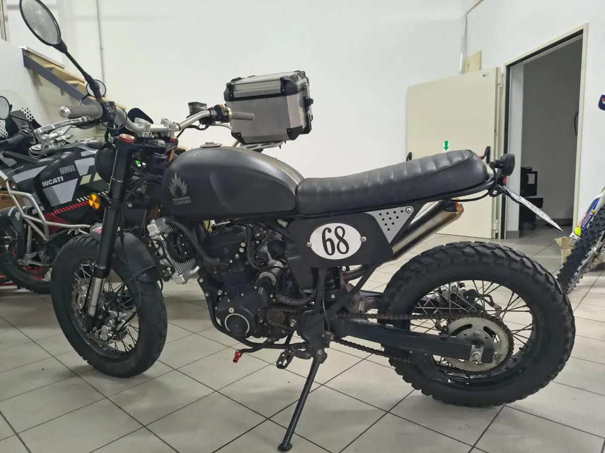 Vervemoto Tracker 250i (2019 - 24) (2)