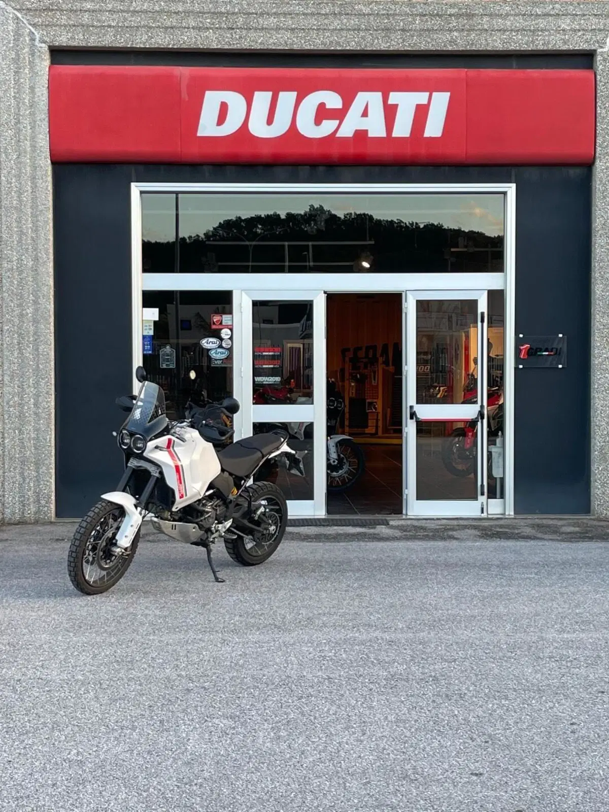 Ducati DesertX (2022 - 25) (7)