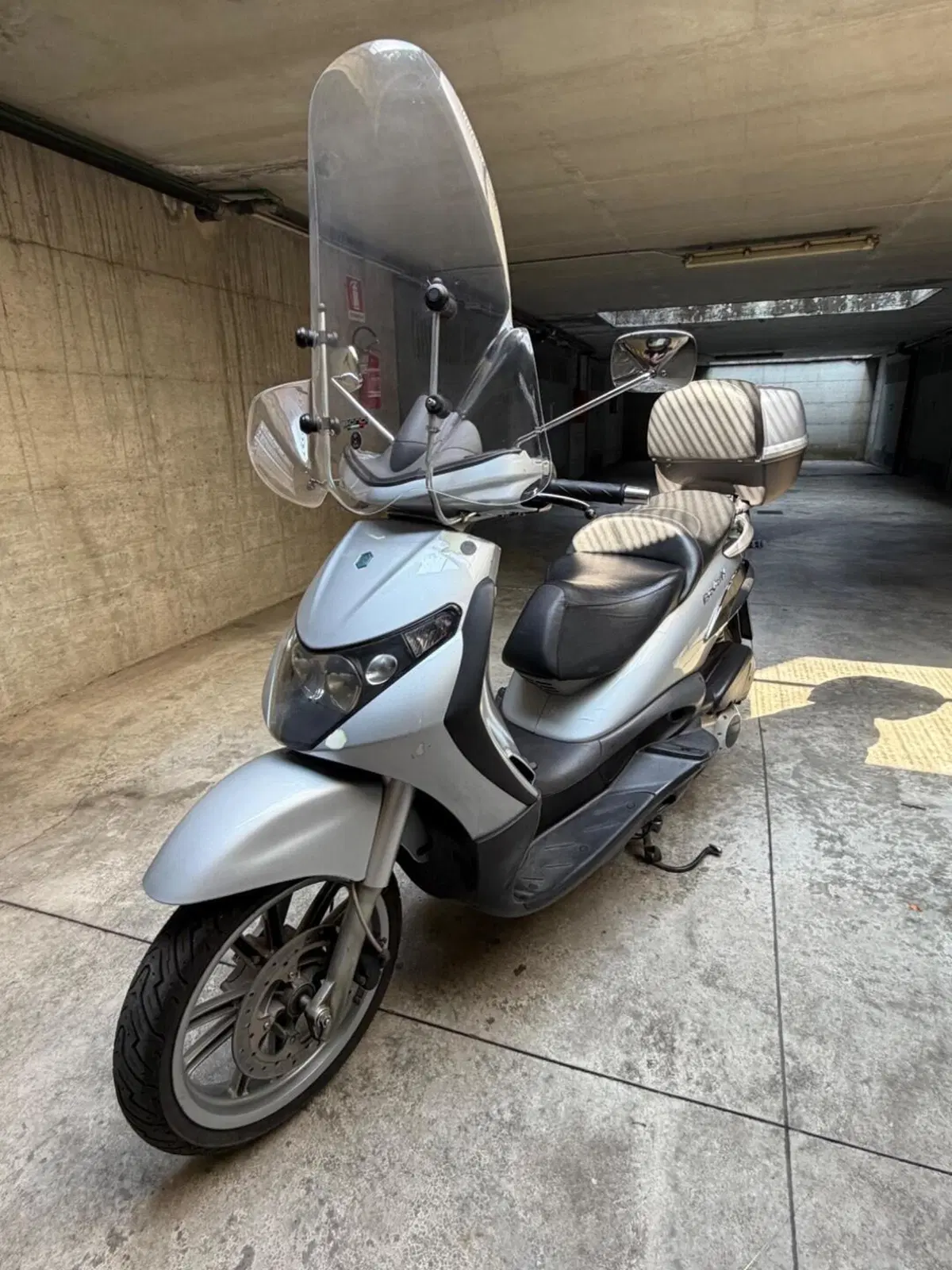 Piaggio Beverly 125 (2002 - 06) (4)