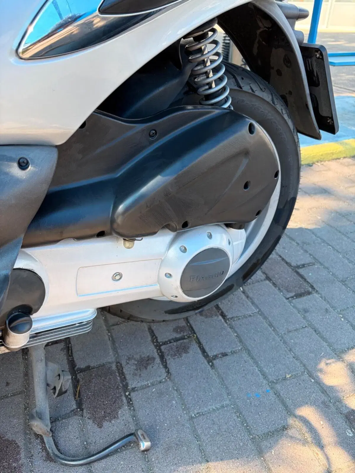 Piaggio Beverly 125 (2002 - 06) (7)