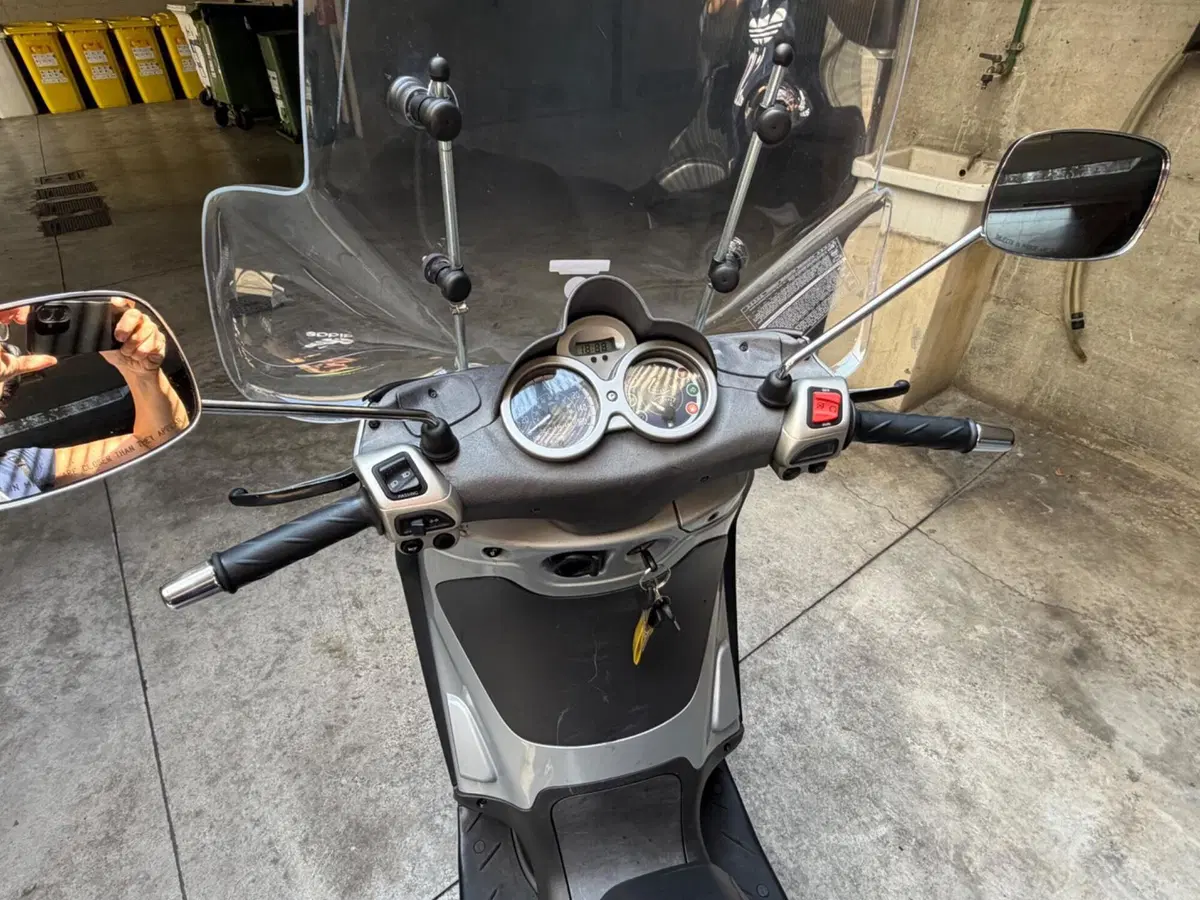 Piaggio Beverly 125 (2002 - 06) (8)