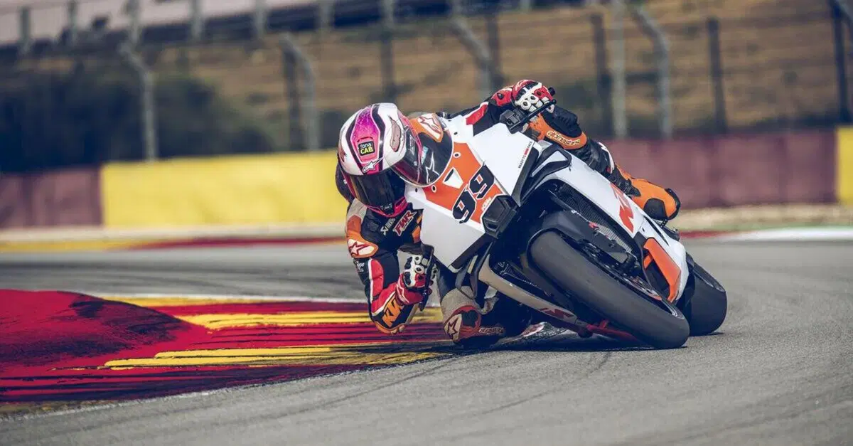 KTM allarga la famiglia RC: arrivano le sorelle minori della 990