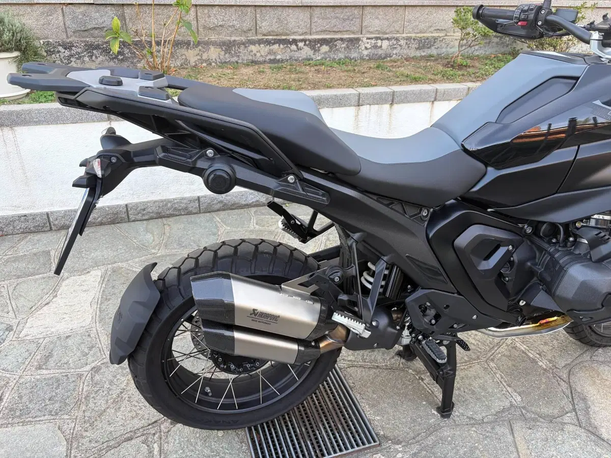 Bmw R 1300 GS Triple Black (2023 - 26) (17)