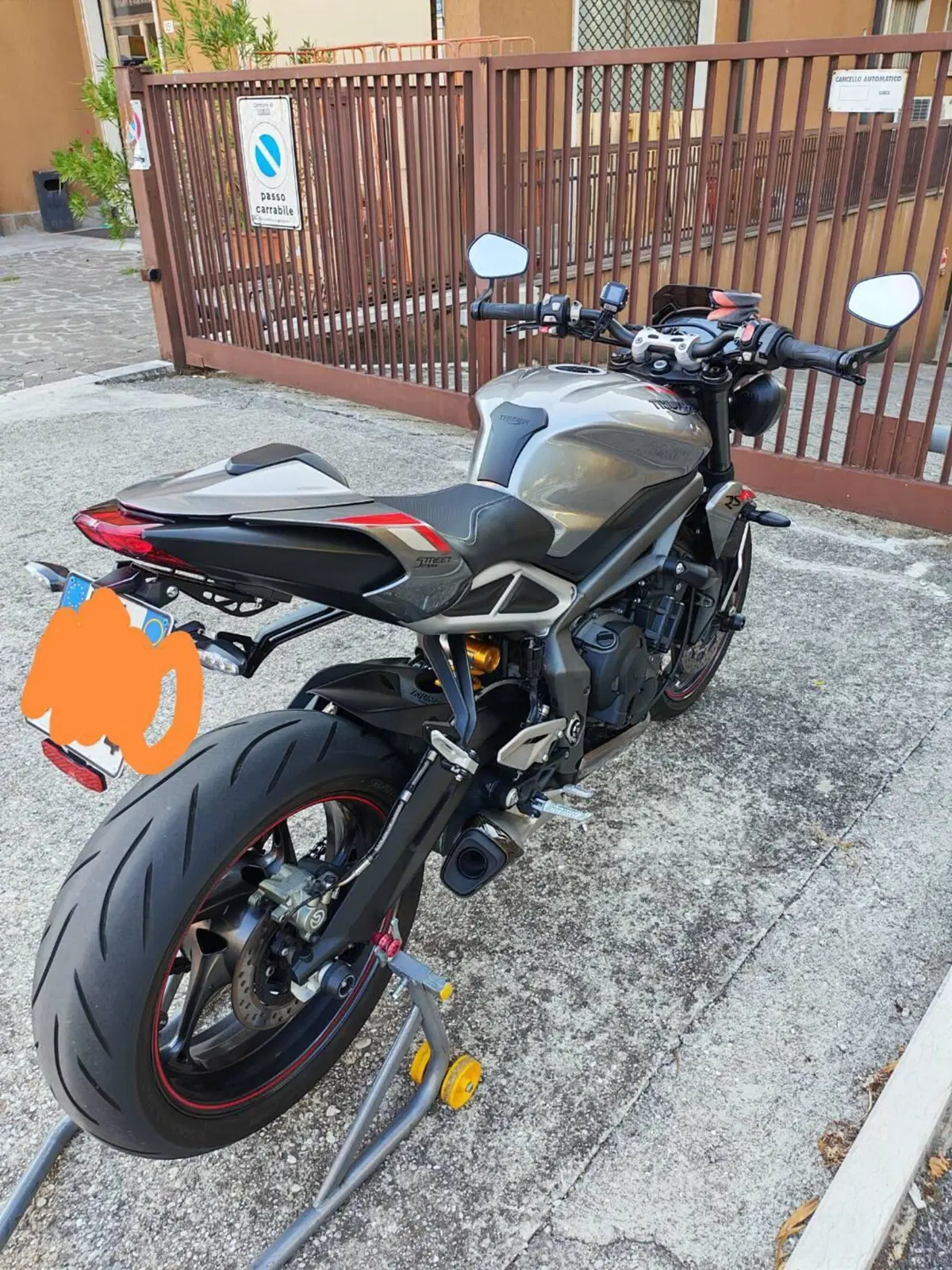 Triumph Street Triple RS (2020 - 22) (8)