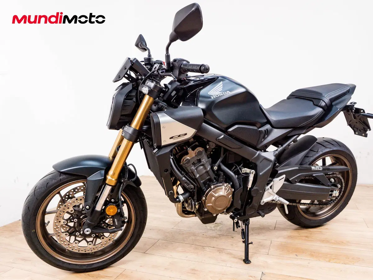 Honda CB 650 R E-Clutch (2024 - 26) (8)