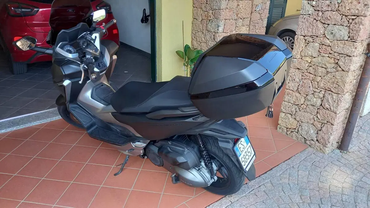 Honda Forza 300 Deluxe ABS (2018 - 20) (2)