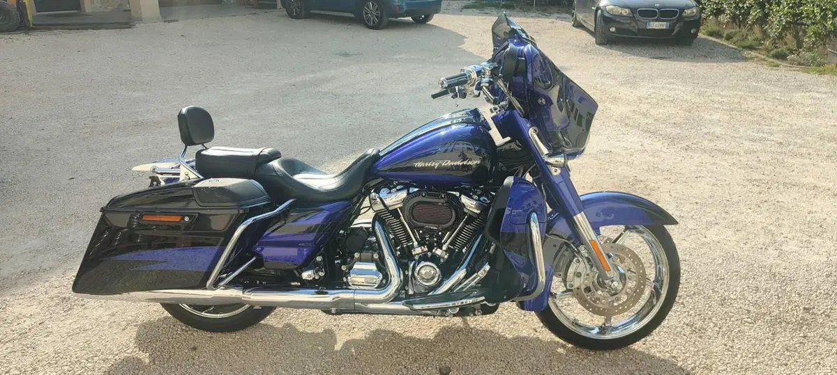Harley-Davidson 114 Street Glide (2017)