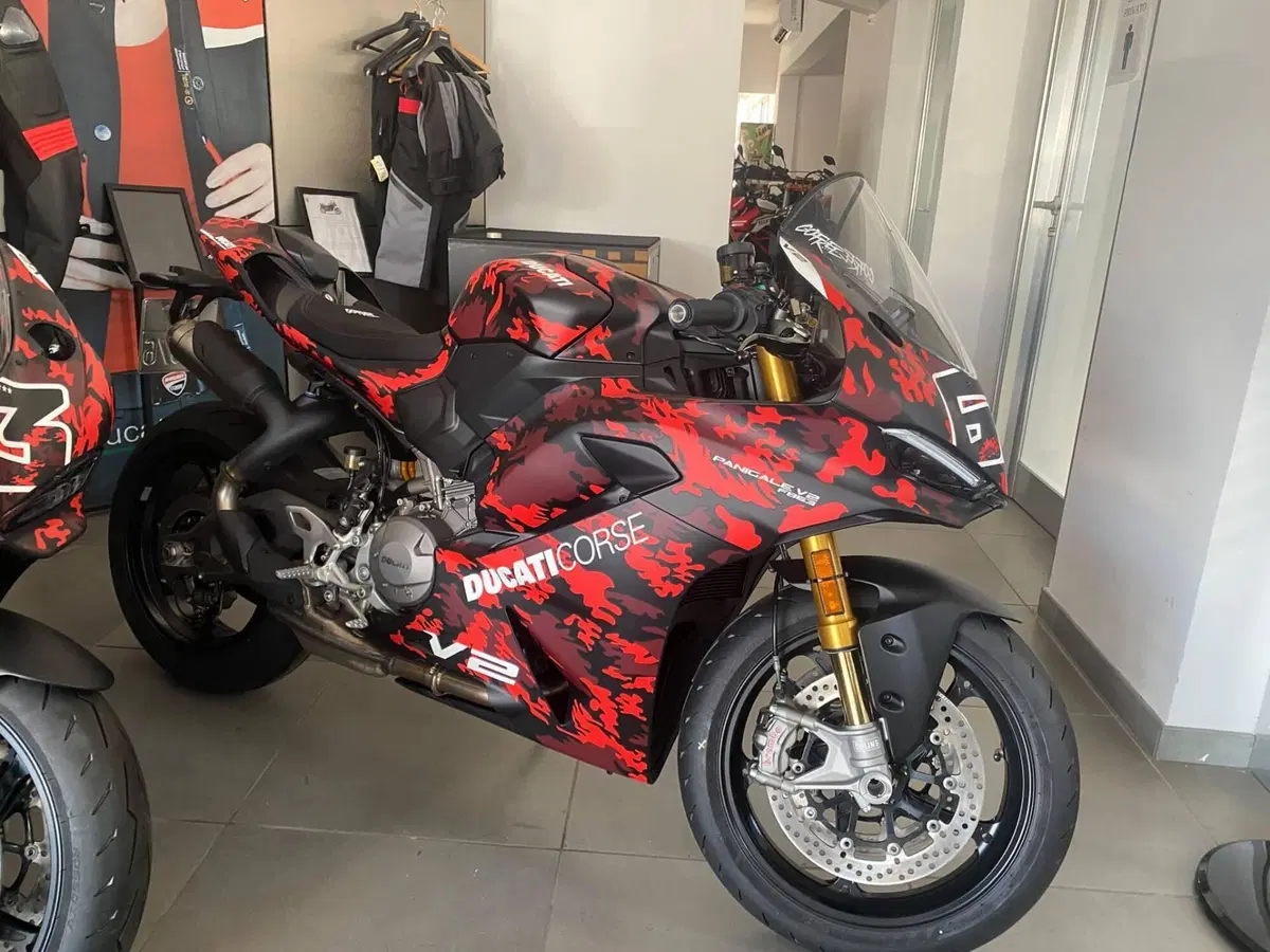 Ducati Panigale V2 FB63 (2026) (2)
