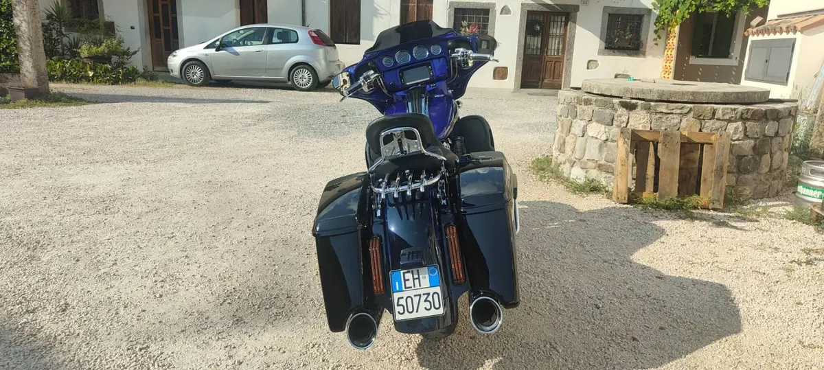 Harley-Davidson 114 Street Glide (2017) (4)