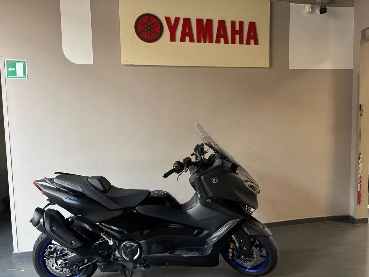 Yamaha T-Max 560 (2025 - 26) (3)
