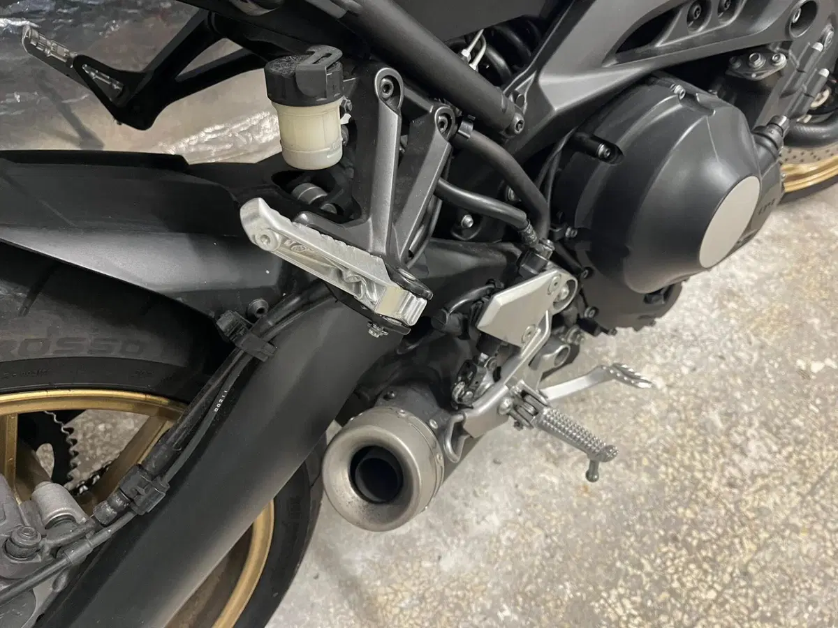 Yamaha XSR 900 ABS (2016 - 20) (7)