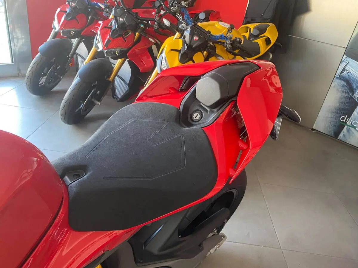 Ducati Panigale V4 (2025 - 26) (7)