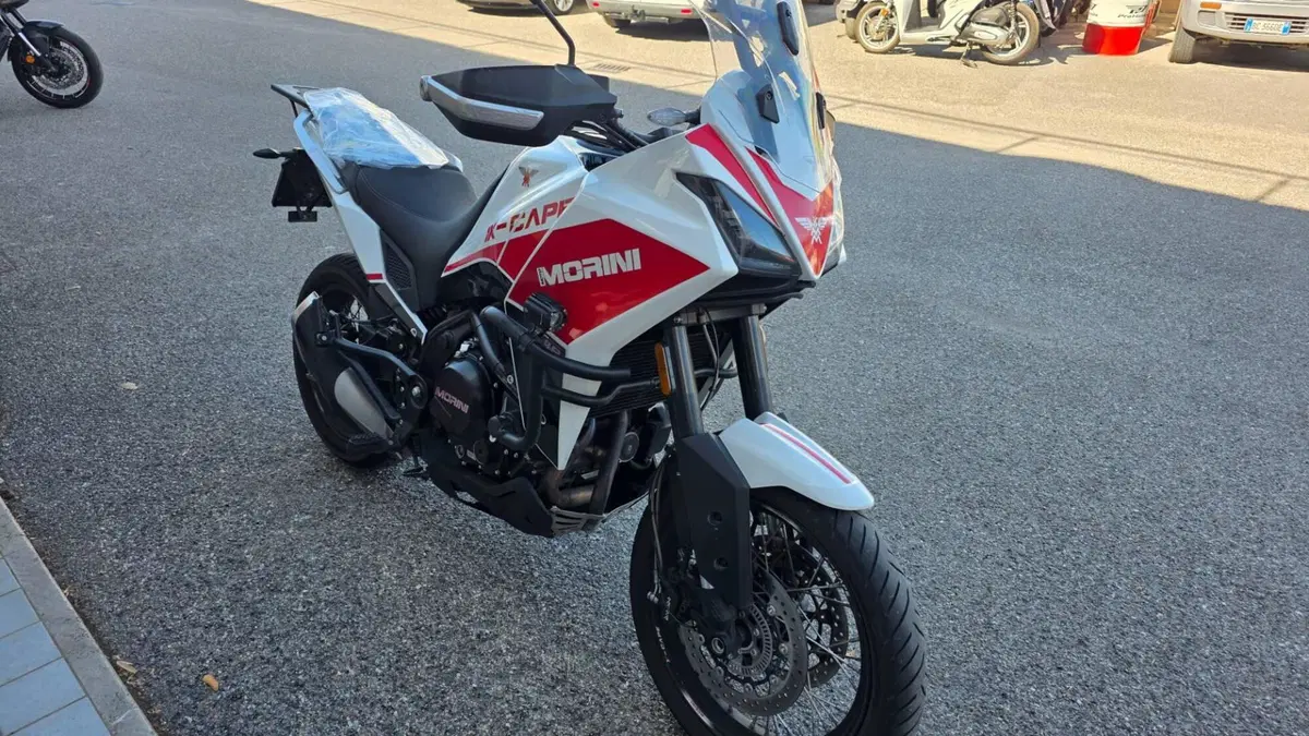 Moto Morini X-Cape 650 (2021 - 26) (2)