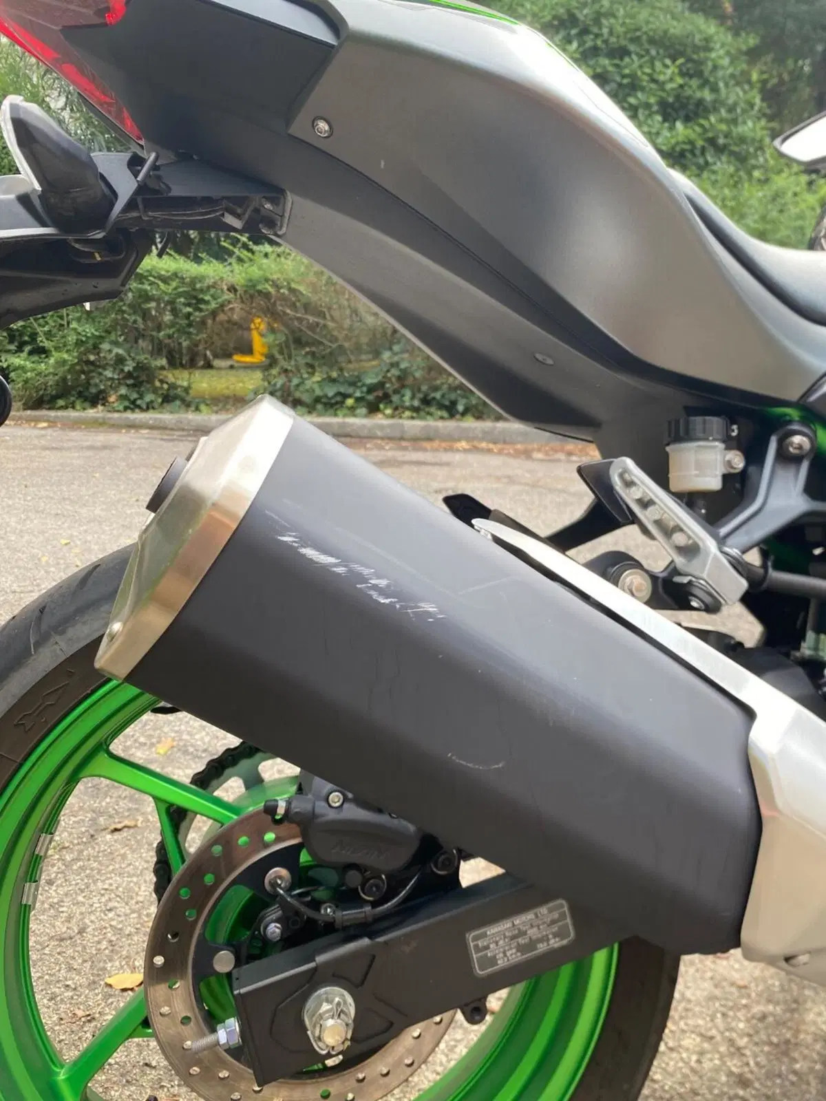 Kawasaki Z 500 SE (2024 - 26) (5)