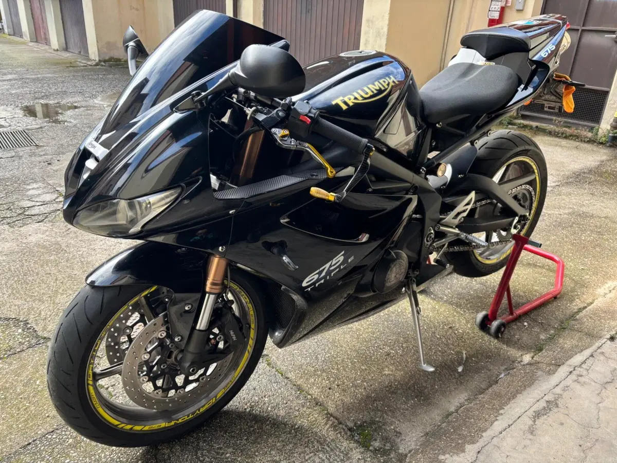 Triumph Daytona 675 ABS (2009 - 13) (2)