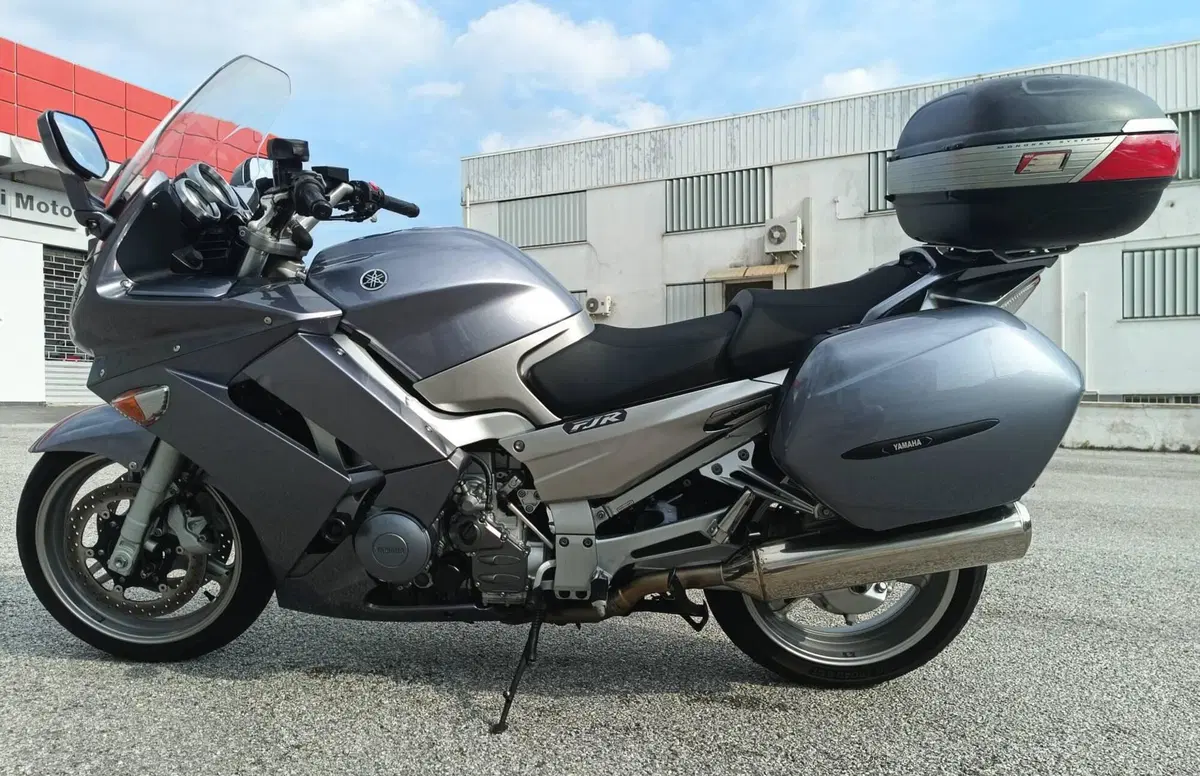 Yamaha FJR 1300 ABS (2005 - 06) (2)