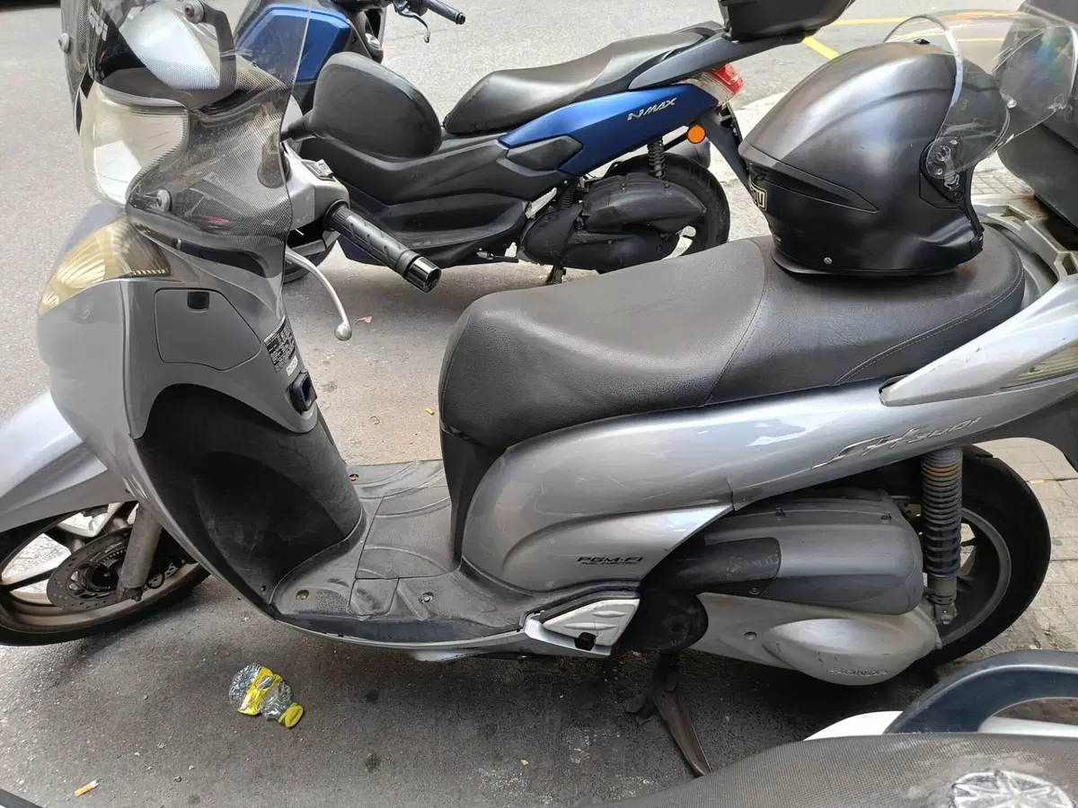 Honda SH 300 i (2006 - 10) (3)