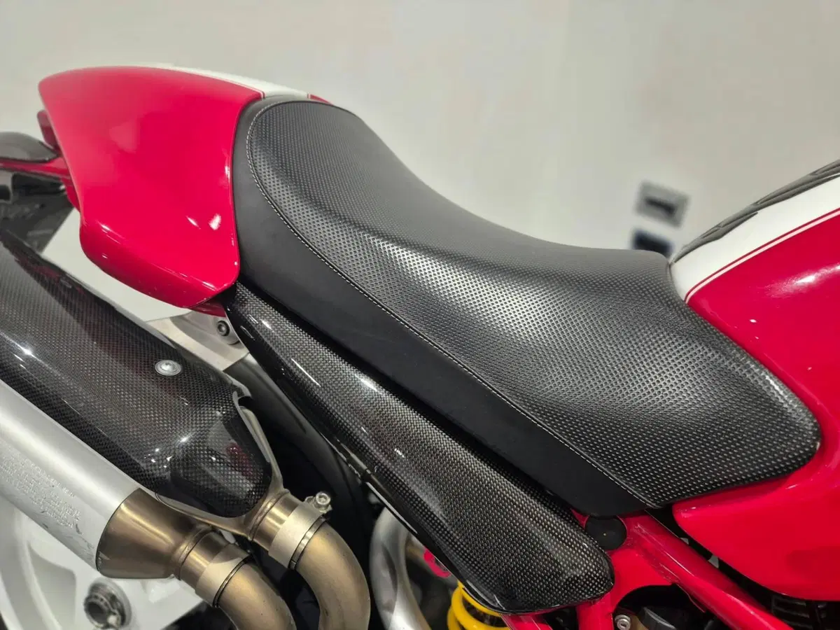 Ducati Monster S2R 1000 (14)