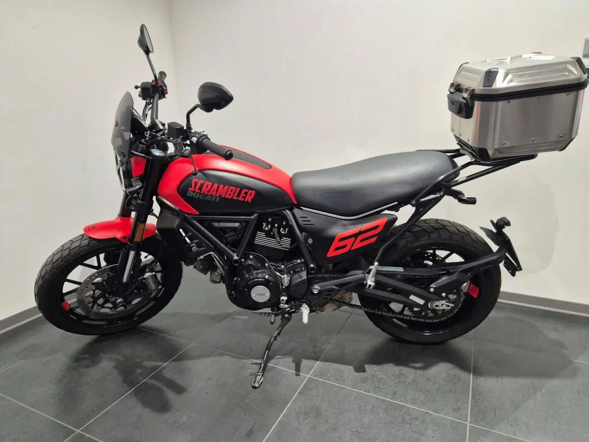 Ducati Scrambler 800 Full Throttle (2023 - 24) (3)