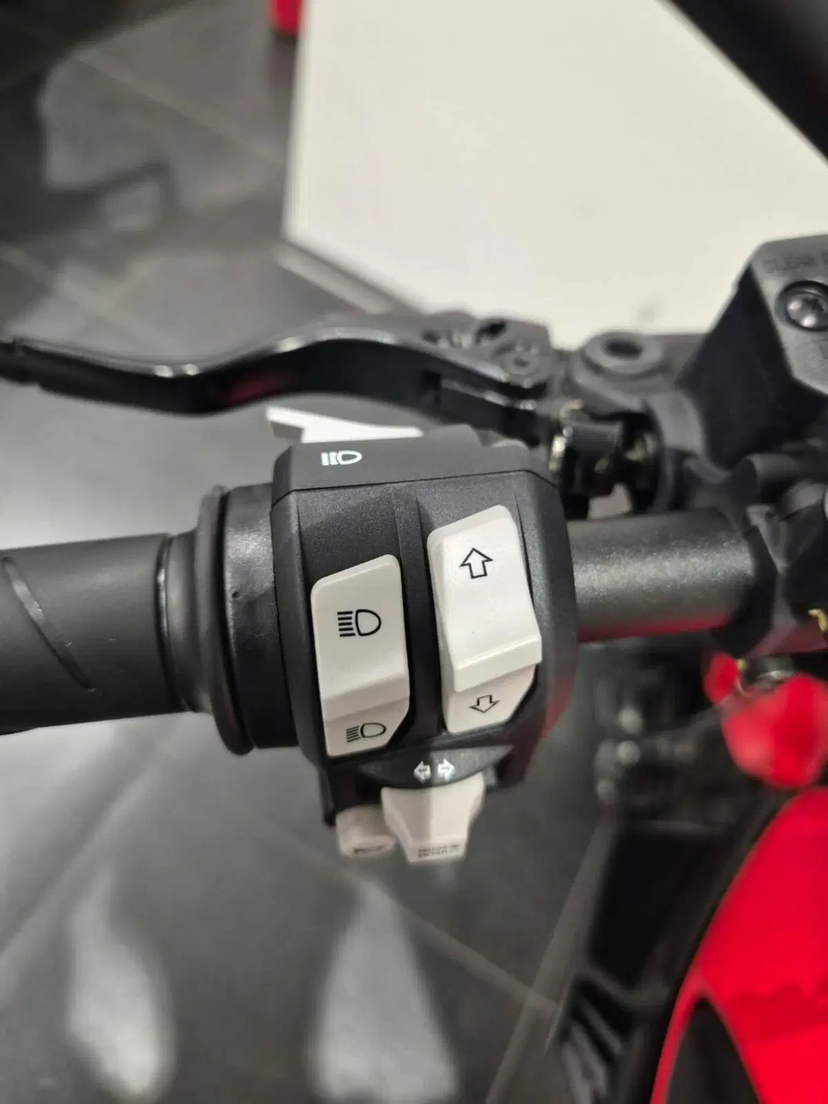 Ducati Scrambler 800 Full Throttle (2023 - 24) (9)