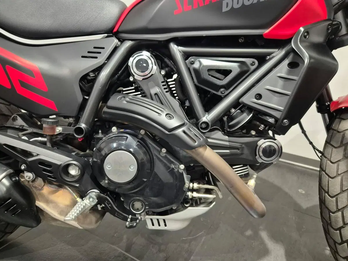 Ducati Scrambler 800 Full Throttle (2023 - 24) (13)