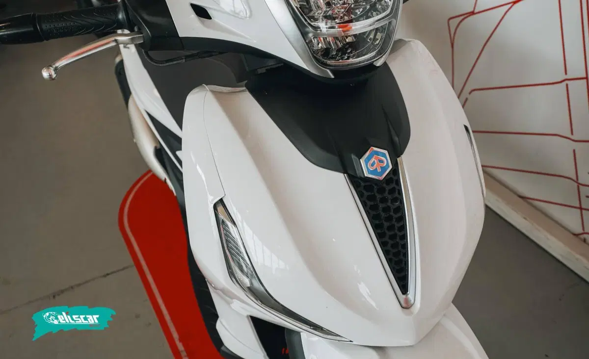 Piaggio Beverly 300 ABS-ASR (2021 - 25) (7)