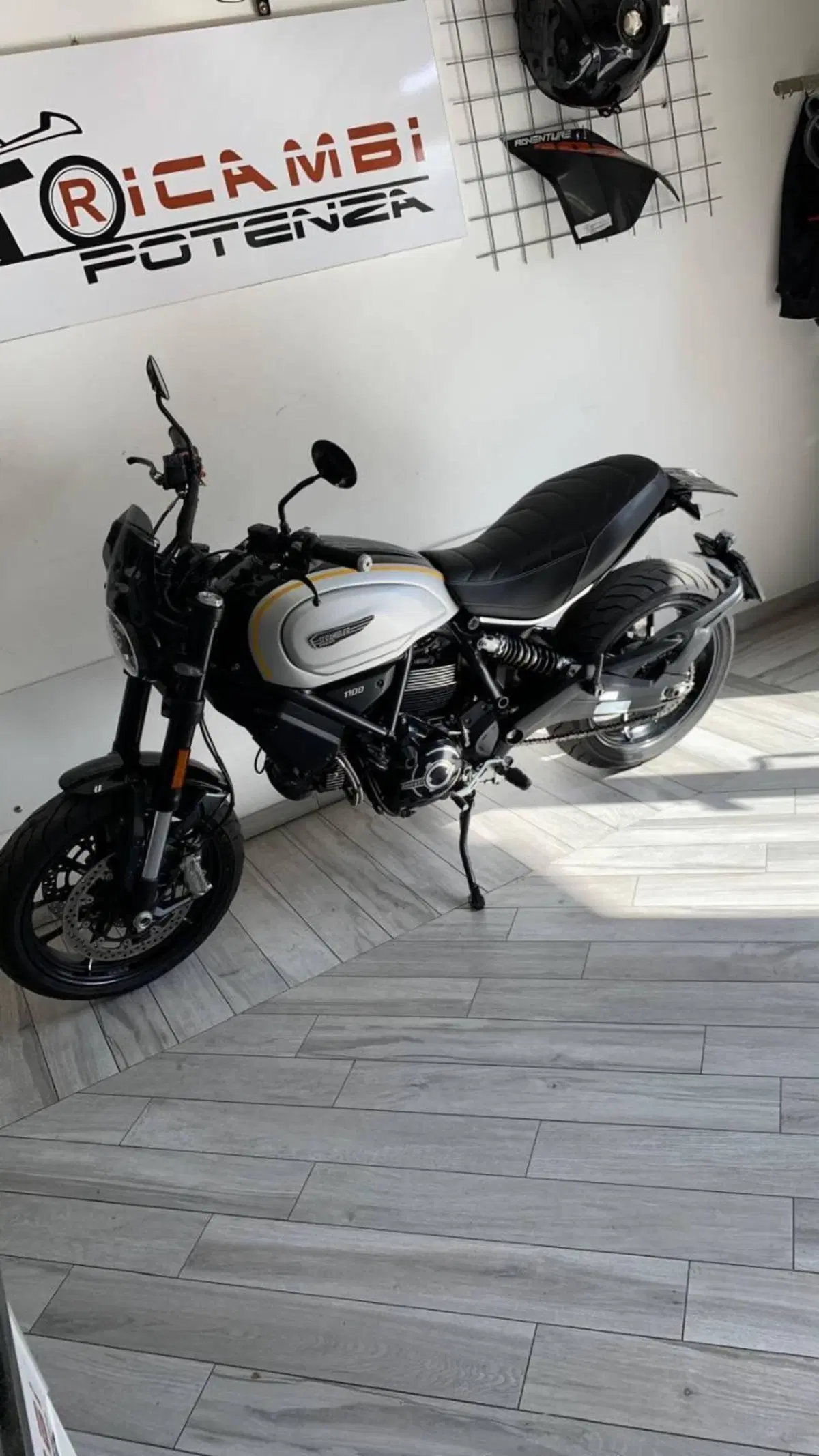 Ducati Scrambler 1100 Pro (2020 - 22) (4)