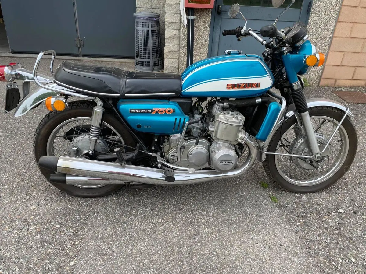 Suzuki GT 750