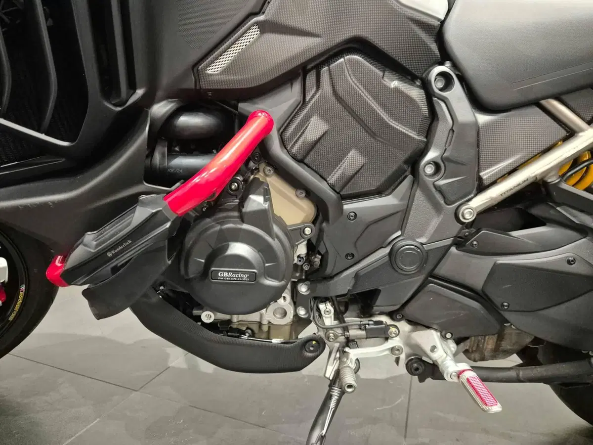 Ducati Multistrada V4 RS (2024 - 25) (10)