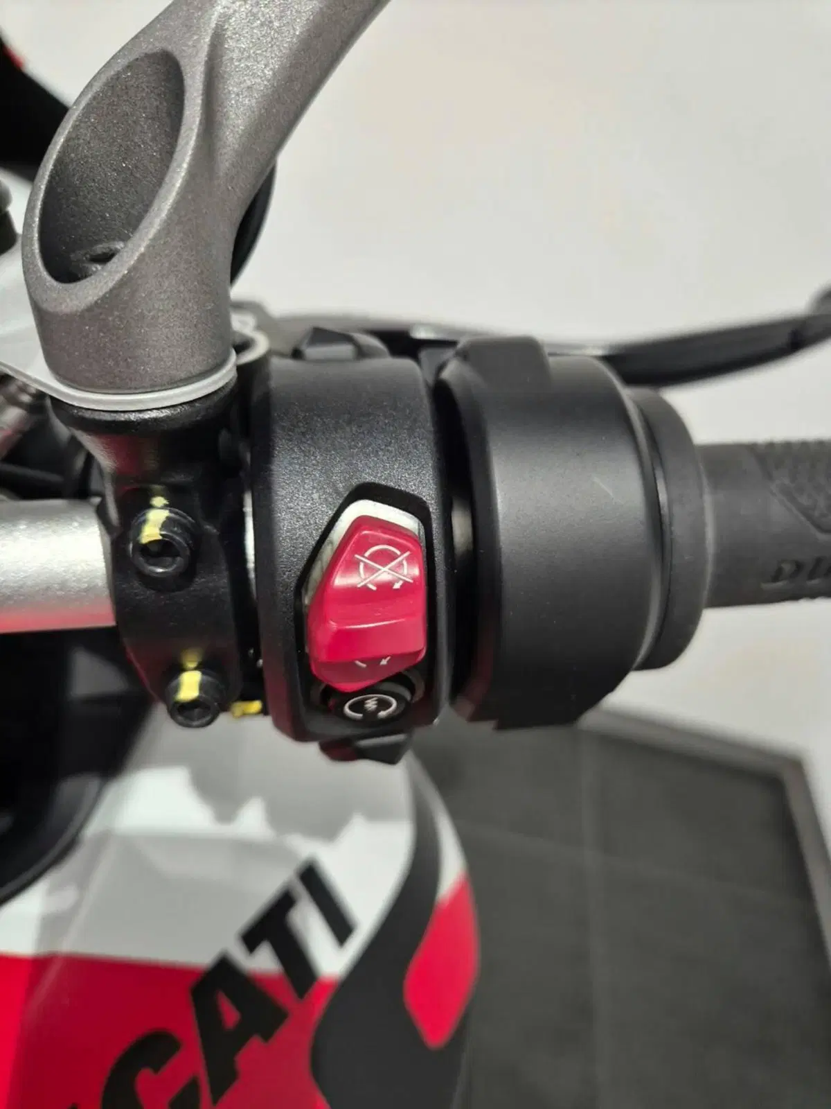 Ducati Multistrada V4 RS (2024 - 25) (12)