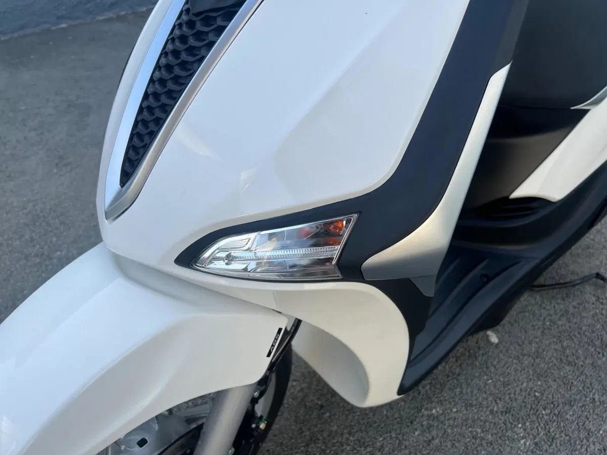 Piaggio Liberty 125 (2025 - 26) (9)