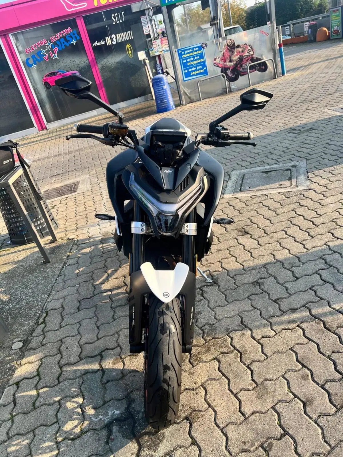 CFMOTO 800NK Advanced (2023 - 26)