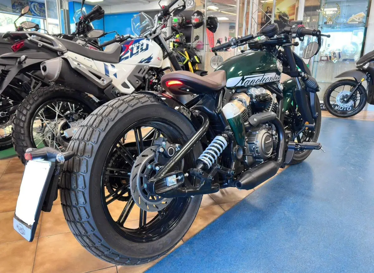 Benda Motorcycles Napoleon Bob 250 (2025 - 26) (5)